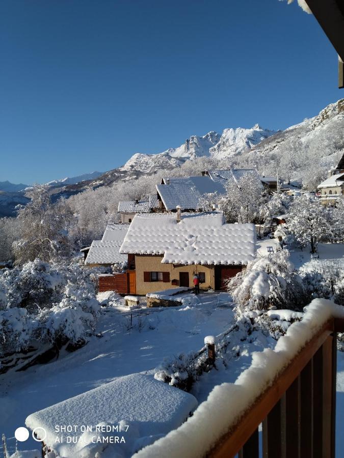 Chez Bear Panzió Briançon Kültér fotó